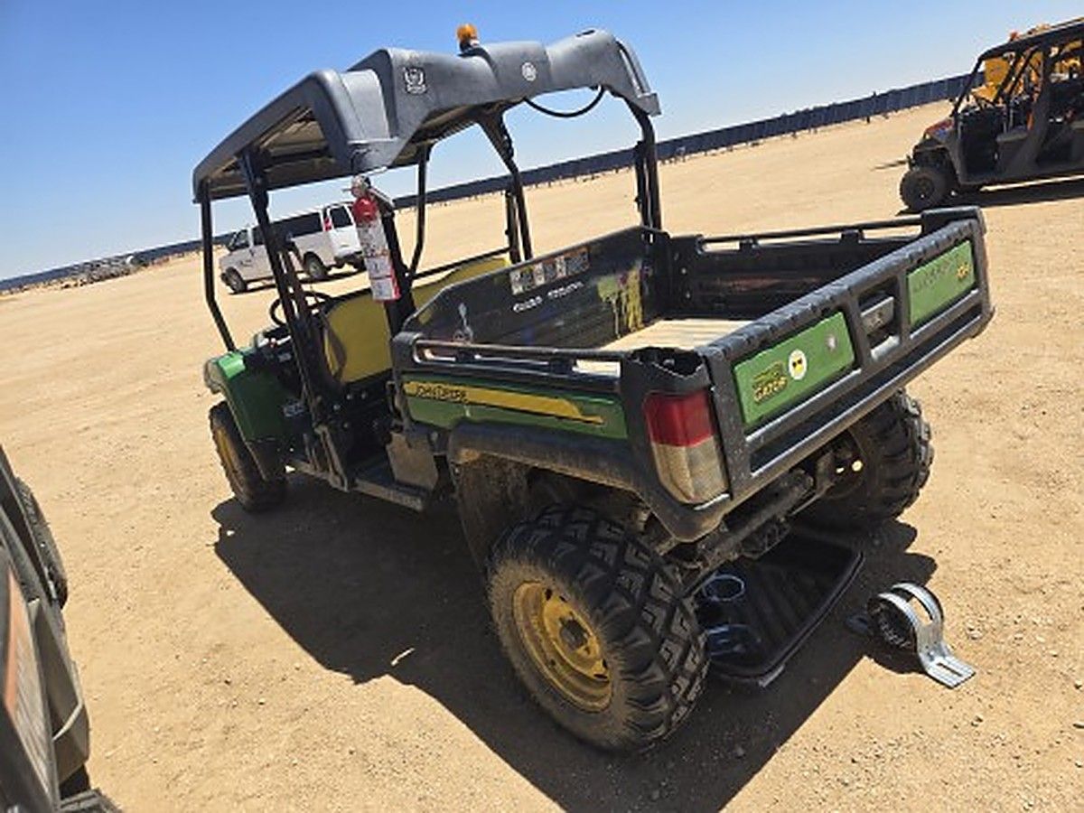 JOHN DEERE XUV855D S4 photo 6