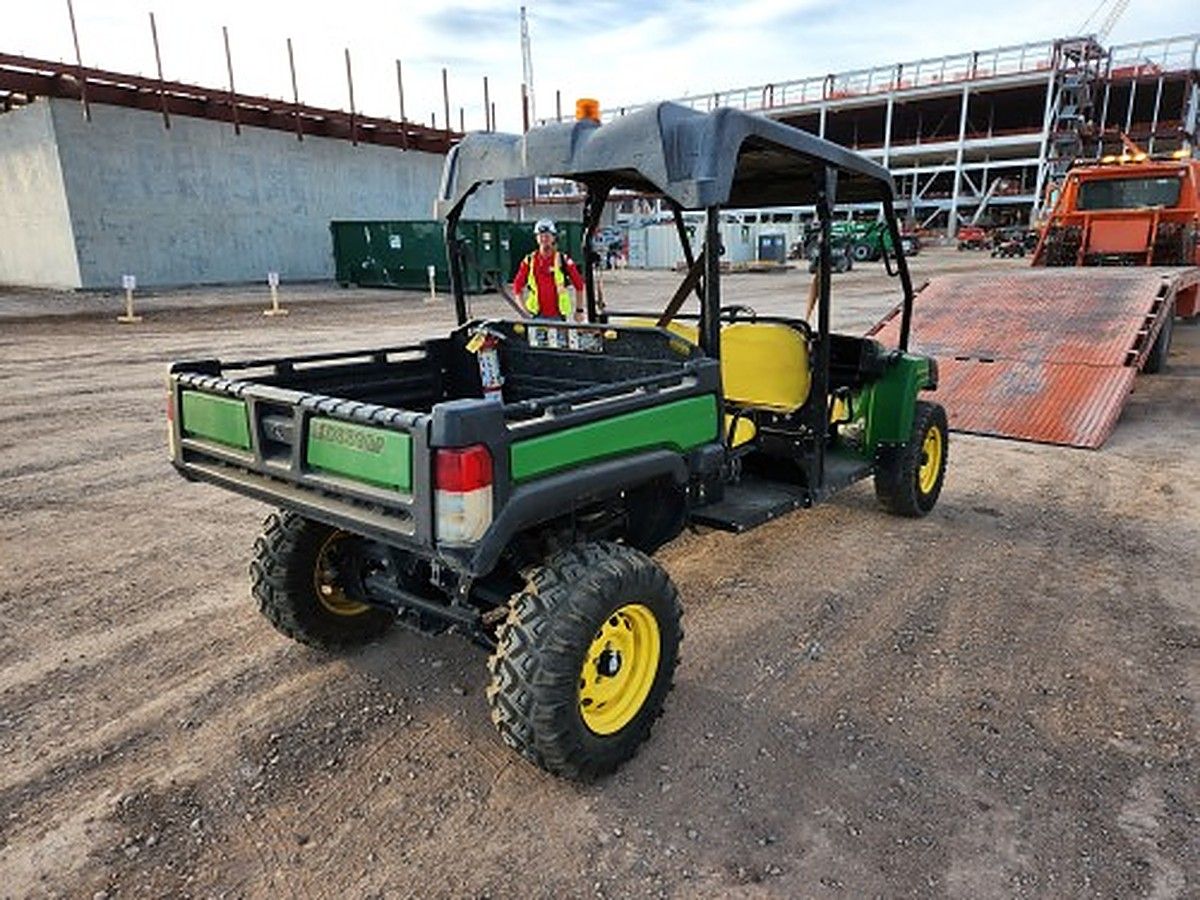 JOHN DEERE XUV855D S4 photo 3