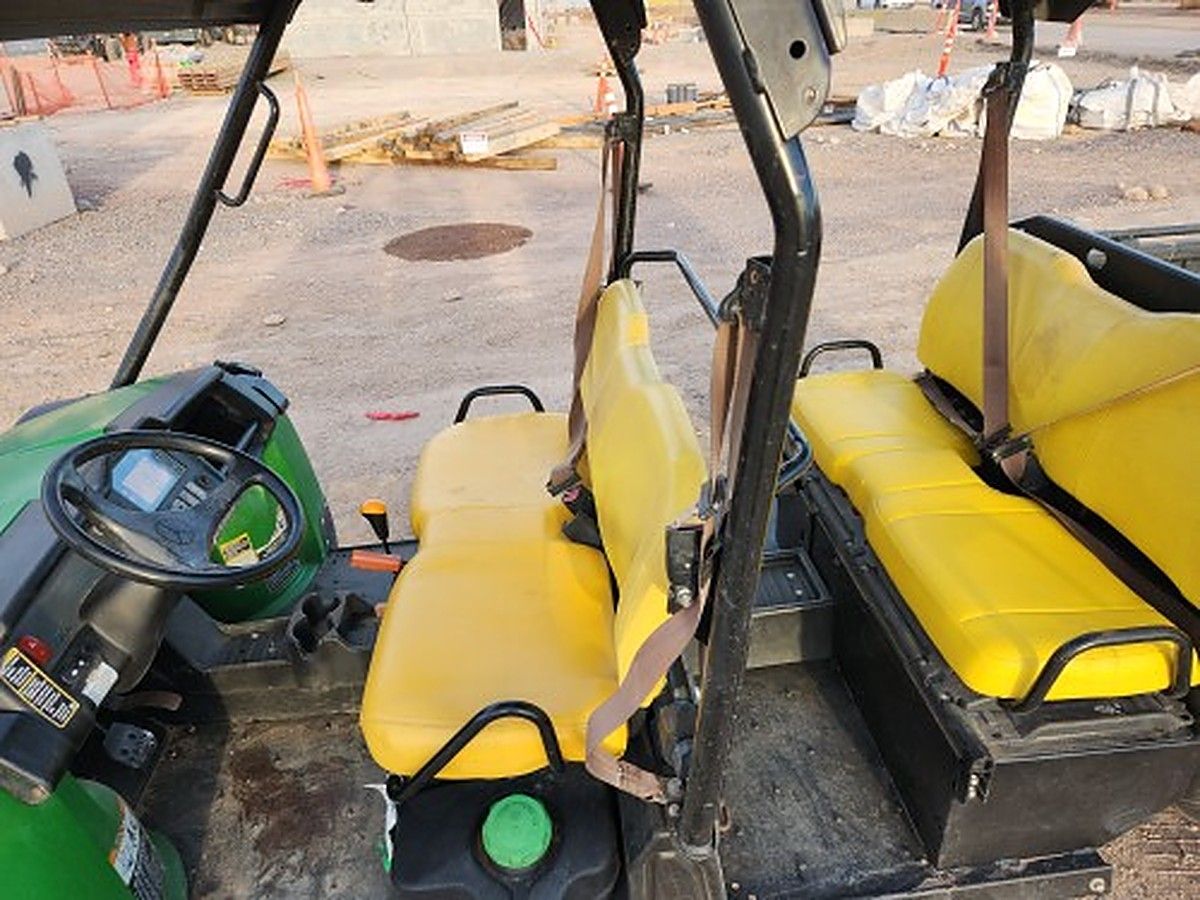 JOHN DEERE XUV855D S4 photo 4