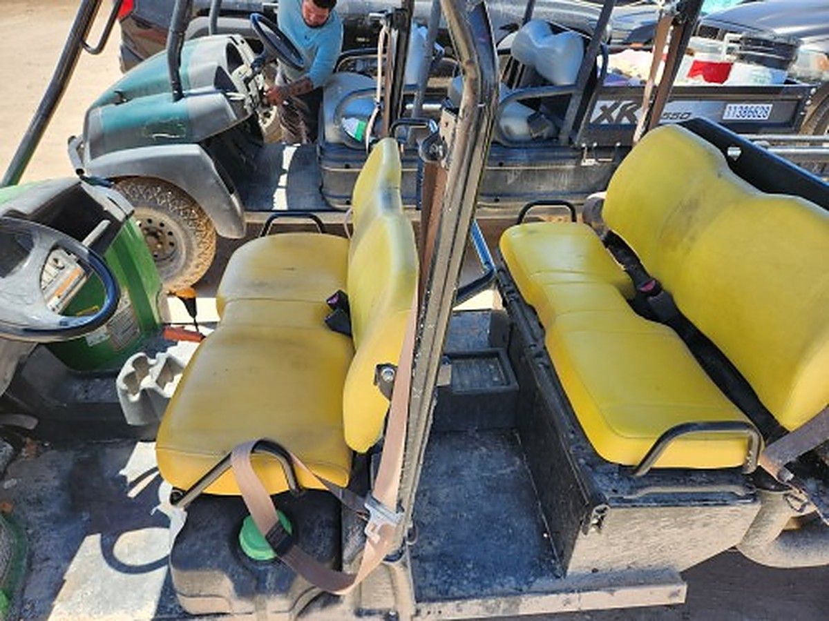 JOHN DEERE XUV855D S4 photo 10