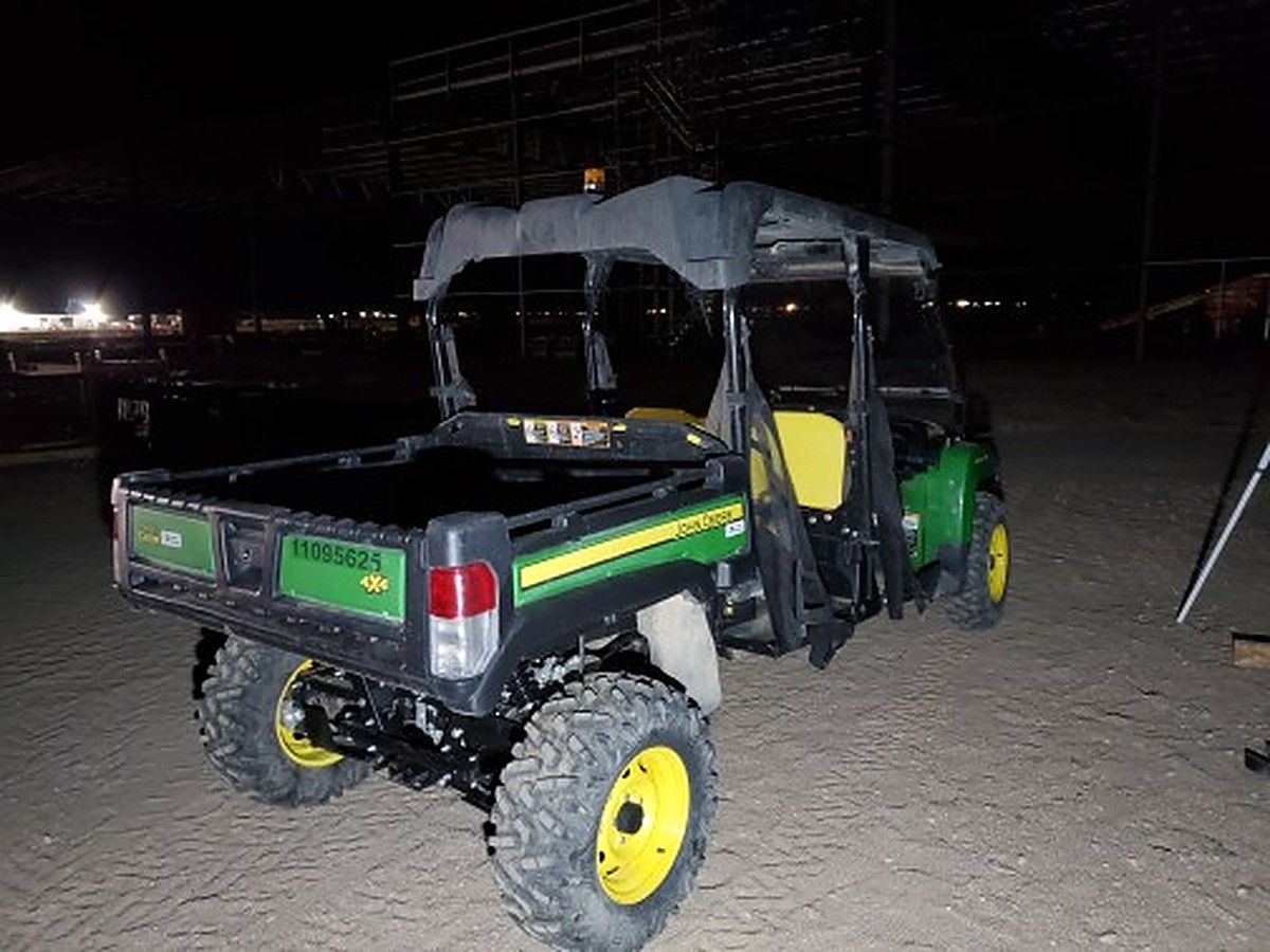 JOHN DEERE XUV855D S4 photo 3