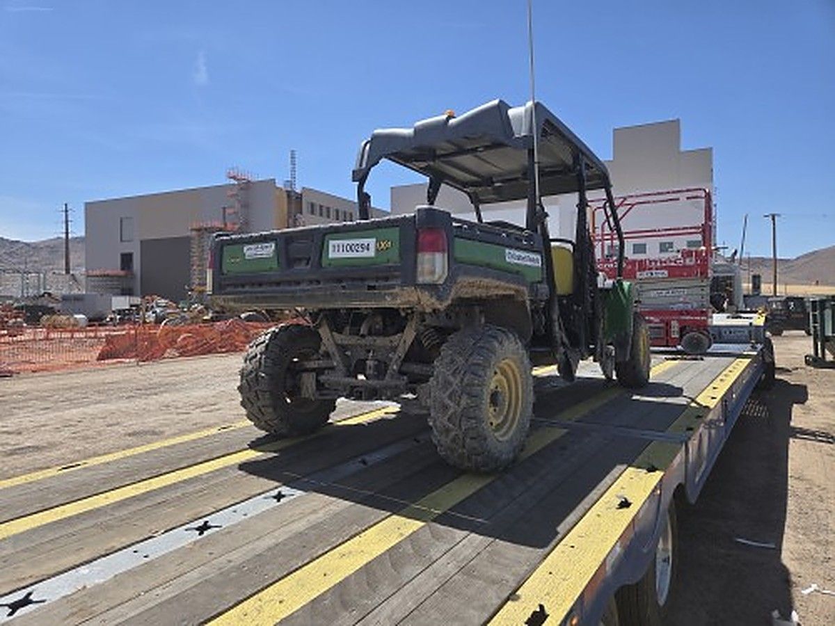 JOHN DEERE XUV855D S4 photo 4