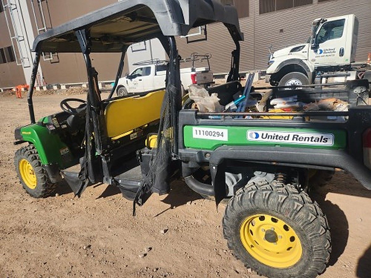 JOHN DEERE XUV855D S4 photo 8
