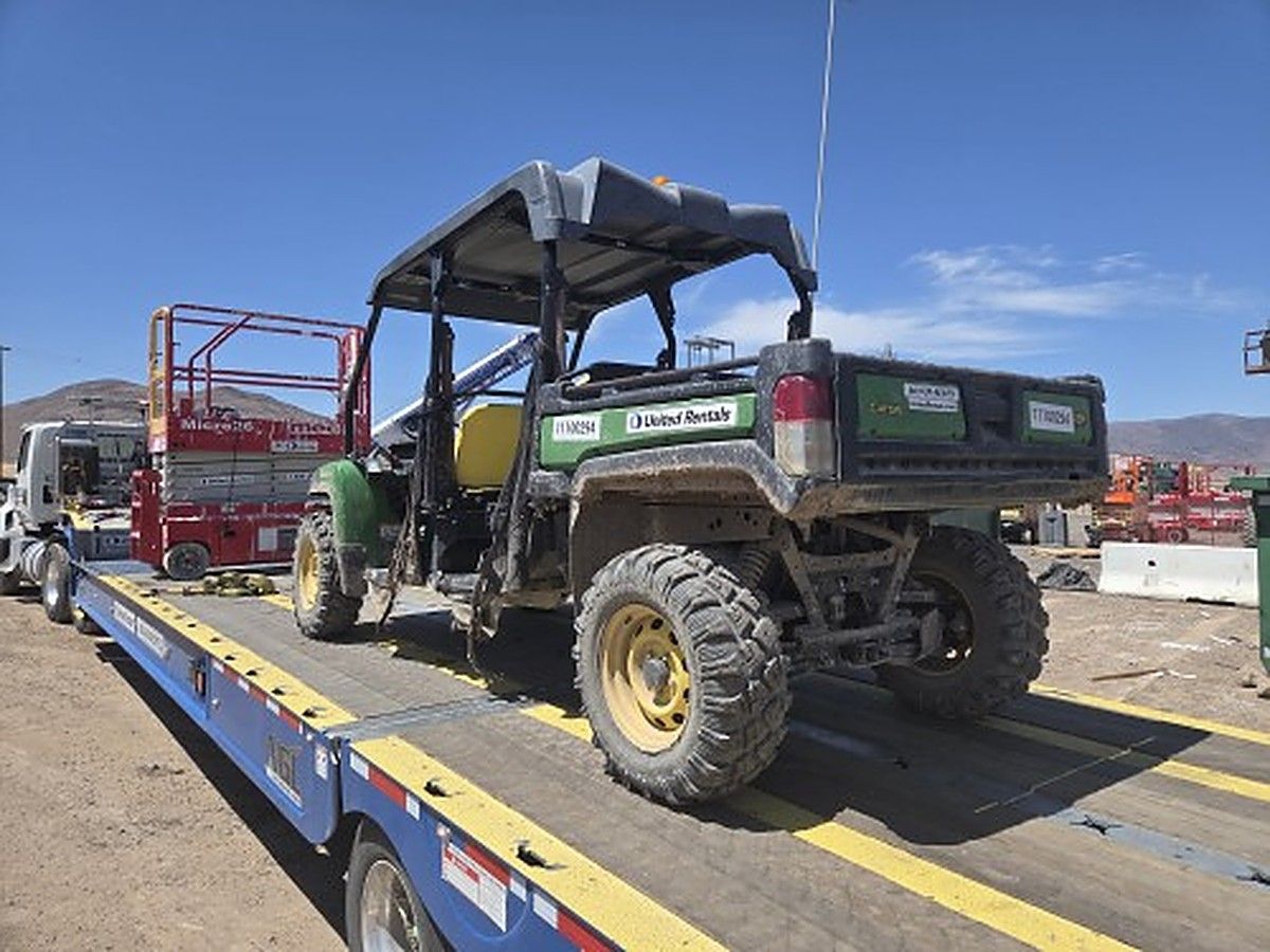 JOHN DEERE XUV855D S4 photo 10