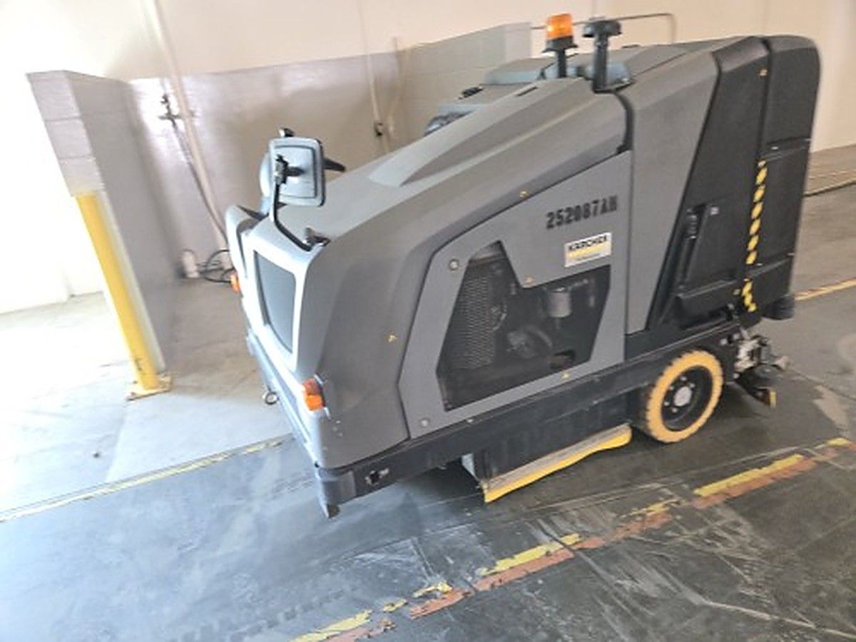 KARCHER B 300 RI LPG photo 2