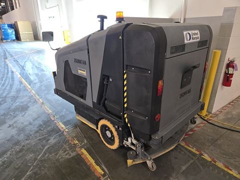 2020 KARCHER B 300 RI LPG Scrubber Ride-On Floor Propane