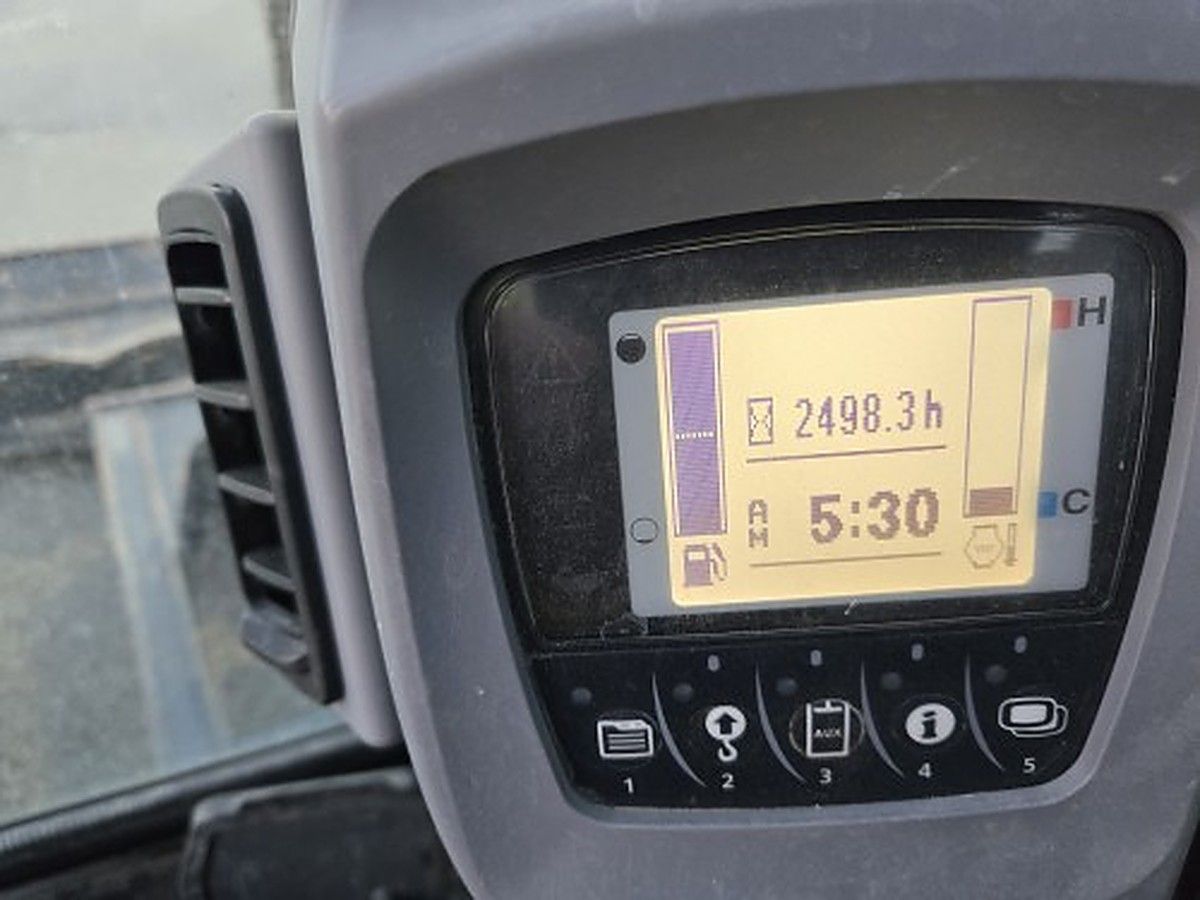 KUBOTA KX080-4S photo 8