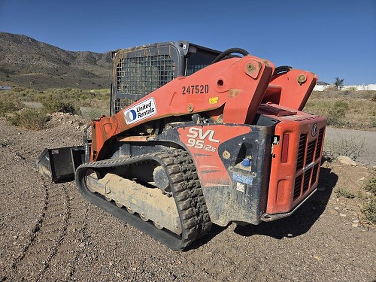 KUBOTA SVL95-2SC photo 9
