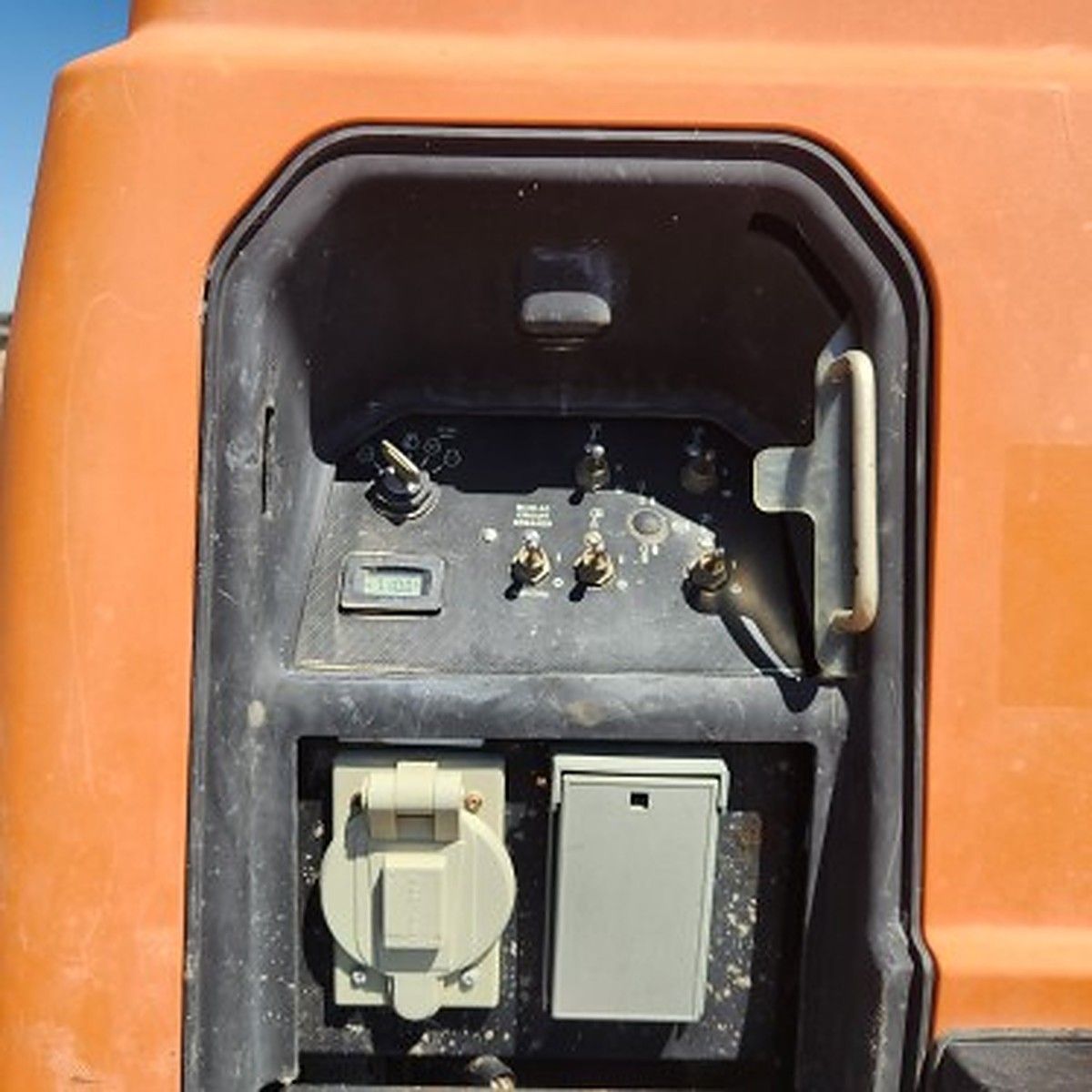 MAGNUM PRO MLT6SM photo 4