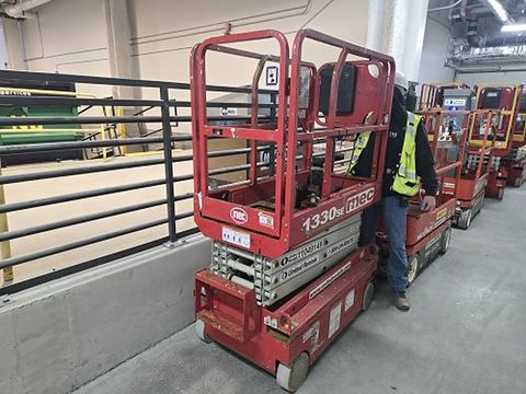 2020 MEC 1330SE Scissor Lift 10-13' Electric