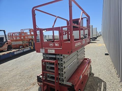 2020 MEC 4046SE Scissor Lift 39-40' Electric 45-48"Wide