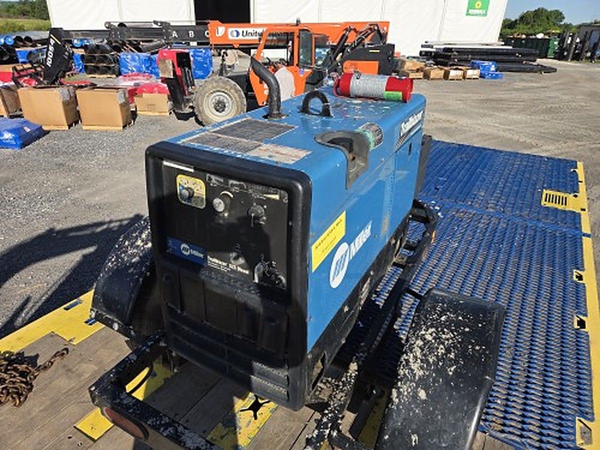 MILLERELEC TRAILBLAZER325D photo 2