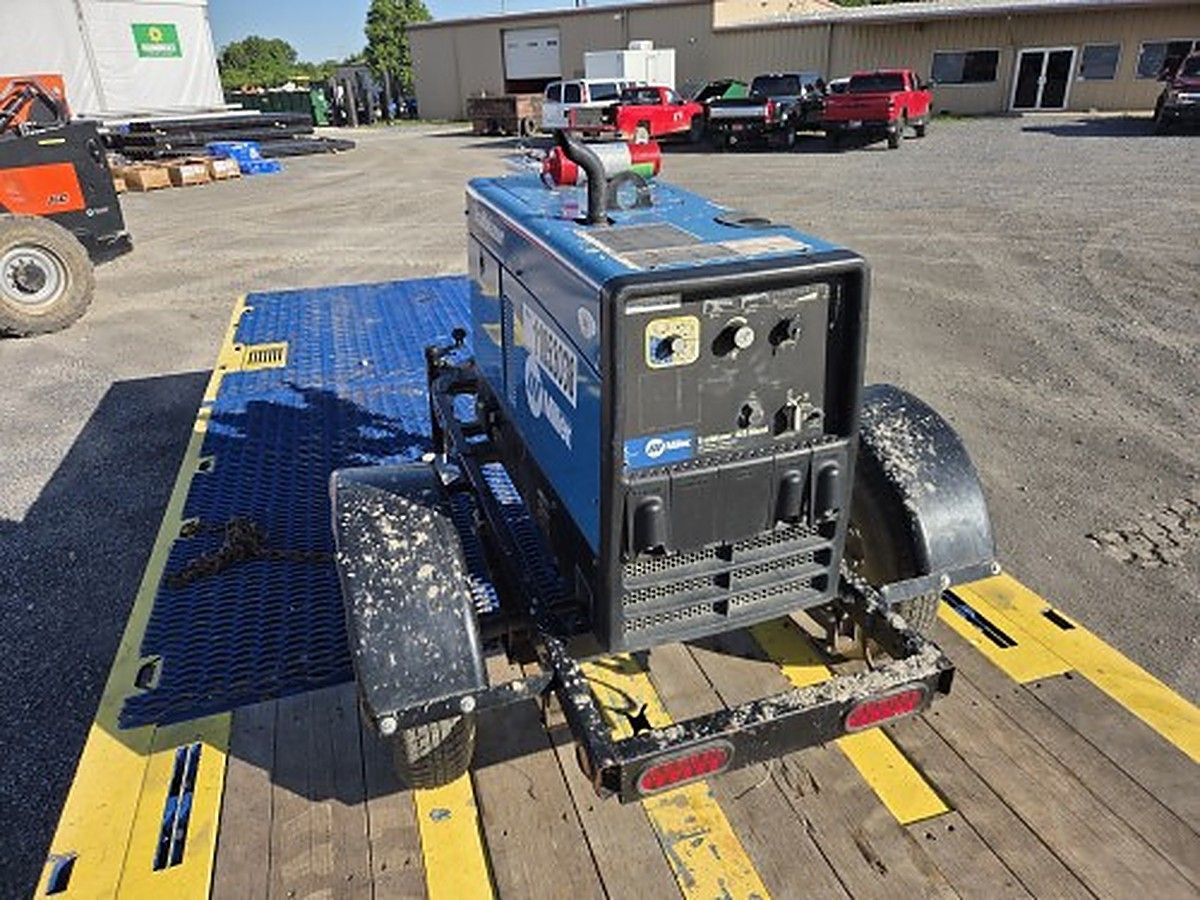 MILLERELEC TRAILBLAZER325D photo 6