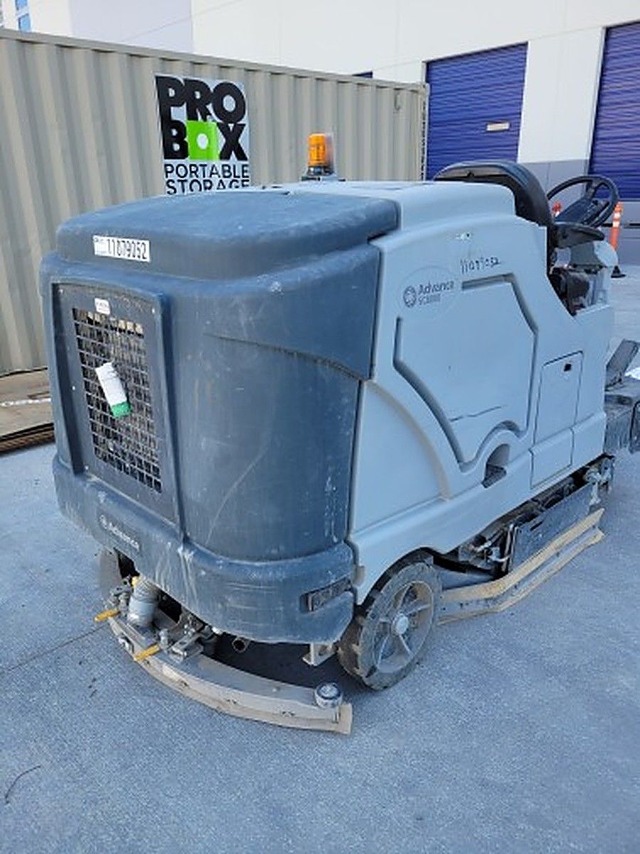 NILFISK SC8000 48 LPG photo 8