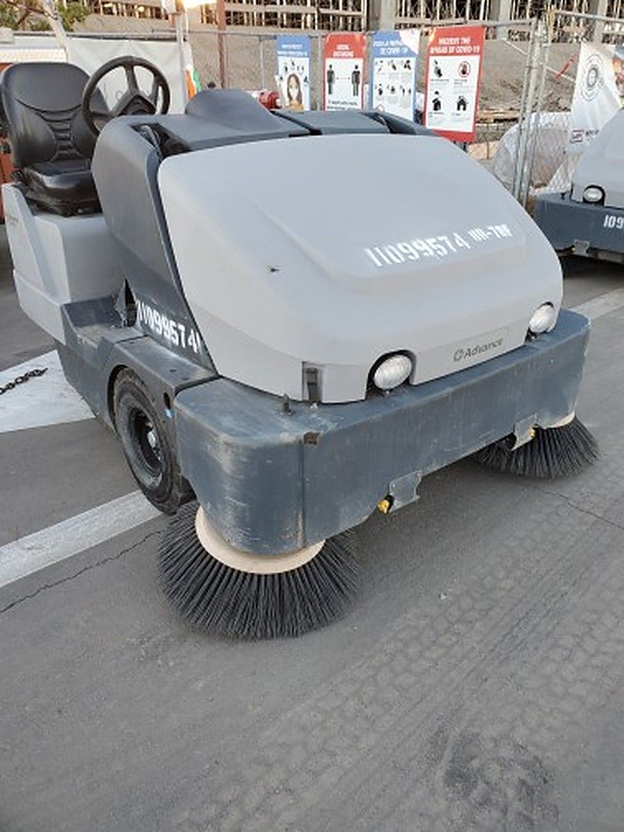 NILFISK SW8000 photo 10