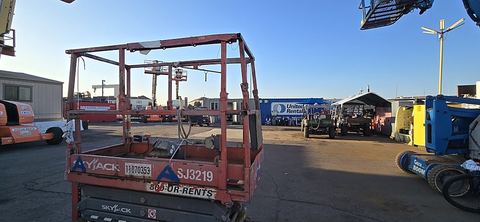 2020 SKYJACK SJ3219 Scissor Lift 19' Electric