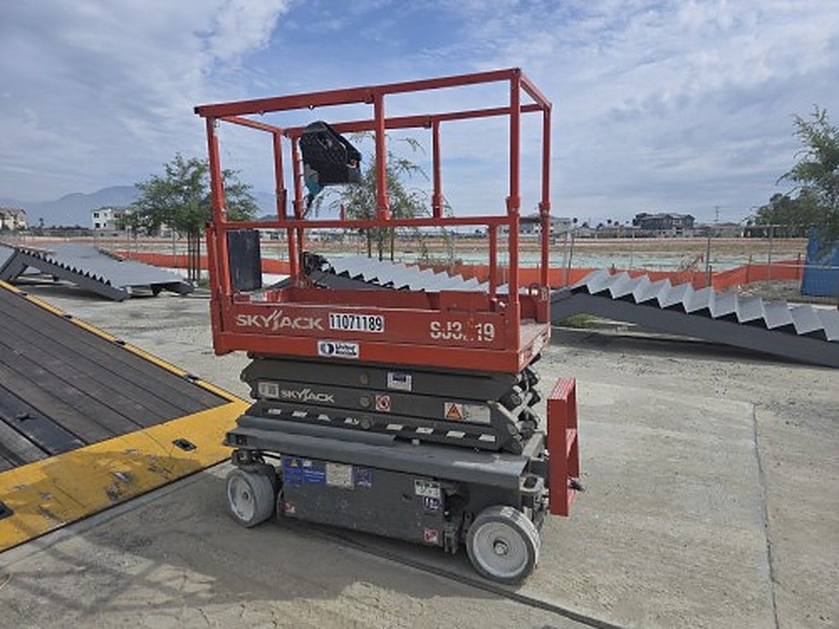 SKYJACK SJ3219 photo 2