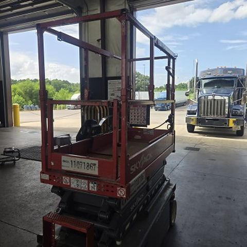 2020 SKYJACK SJ3219 Scissor Lift 19' Electric