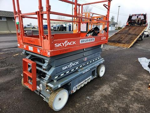 2020 SKYJACK SJ4726 Scissor Lift 24-26' Electric 46-68" Wide