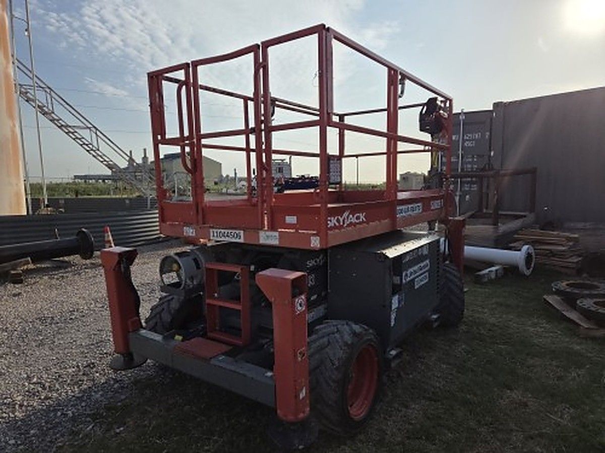 SKYJACK SJ6826RT photo 2