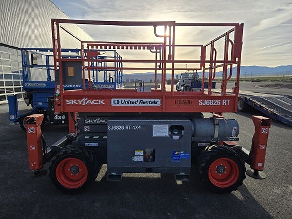 SKYJACK SJ6826RT photo 2