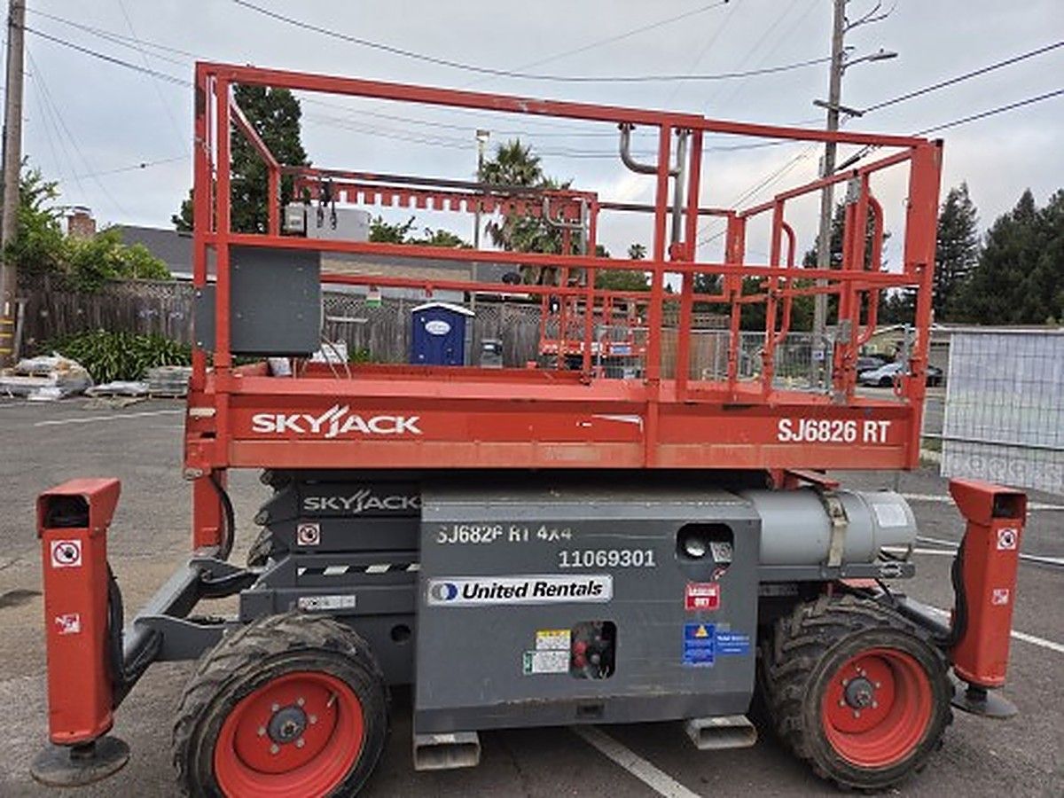 SKYJACK SJ6826RT photo 3