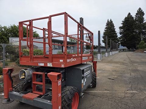 2020 SKYJACK SJ6826RT Scissor Lift 25-27' Ic 4Wd