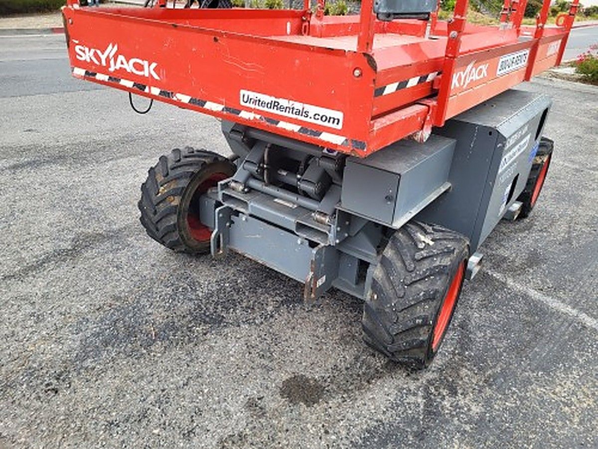 SKYJACK SJ6826RT photo 6