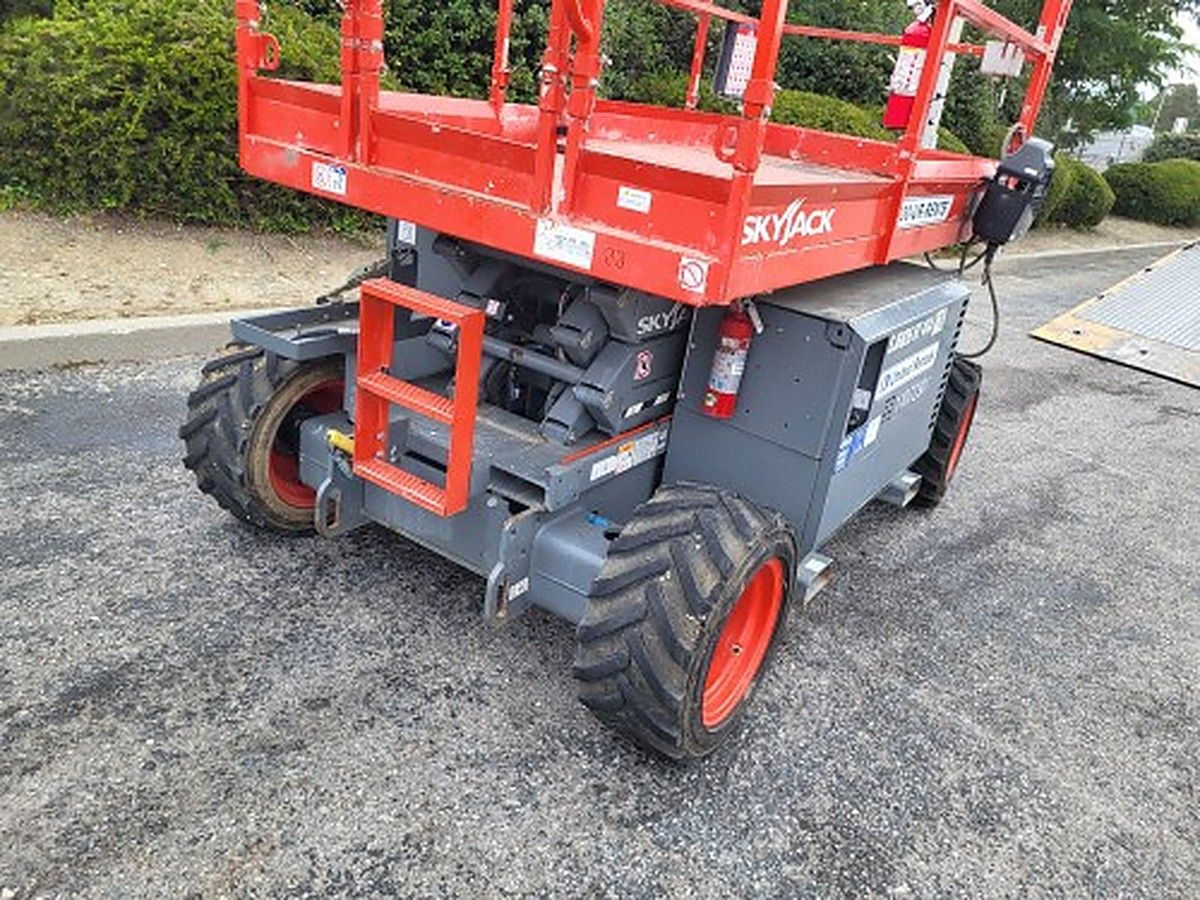 SKYJACK SJ6826RT photo 10