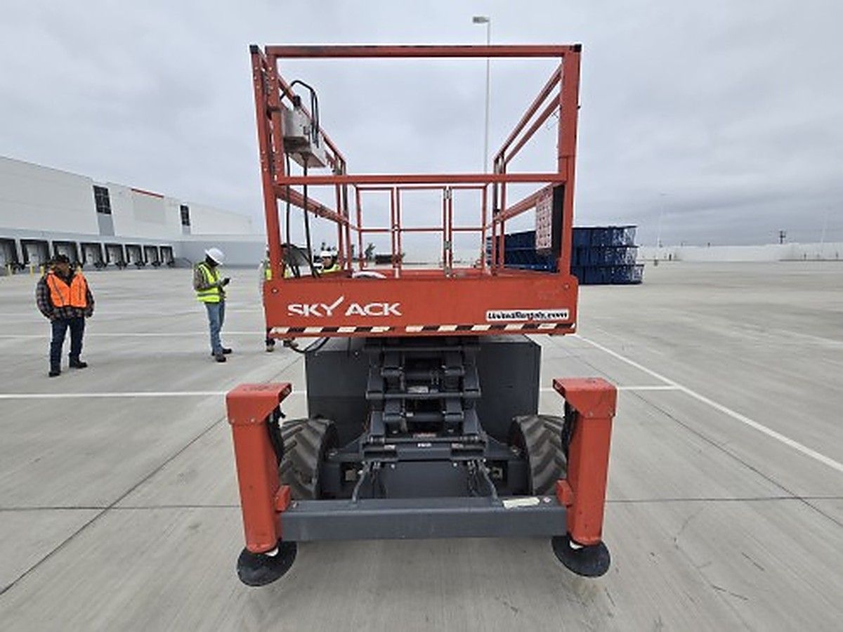 SKYJACK SJ6832RT photo 3