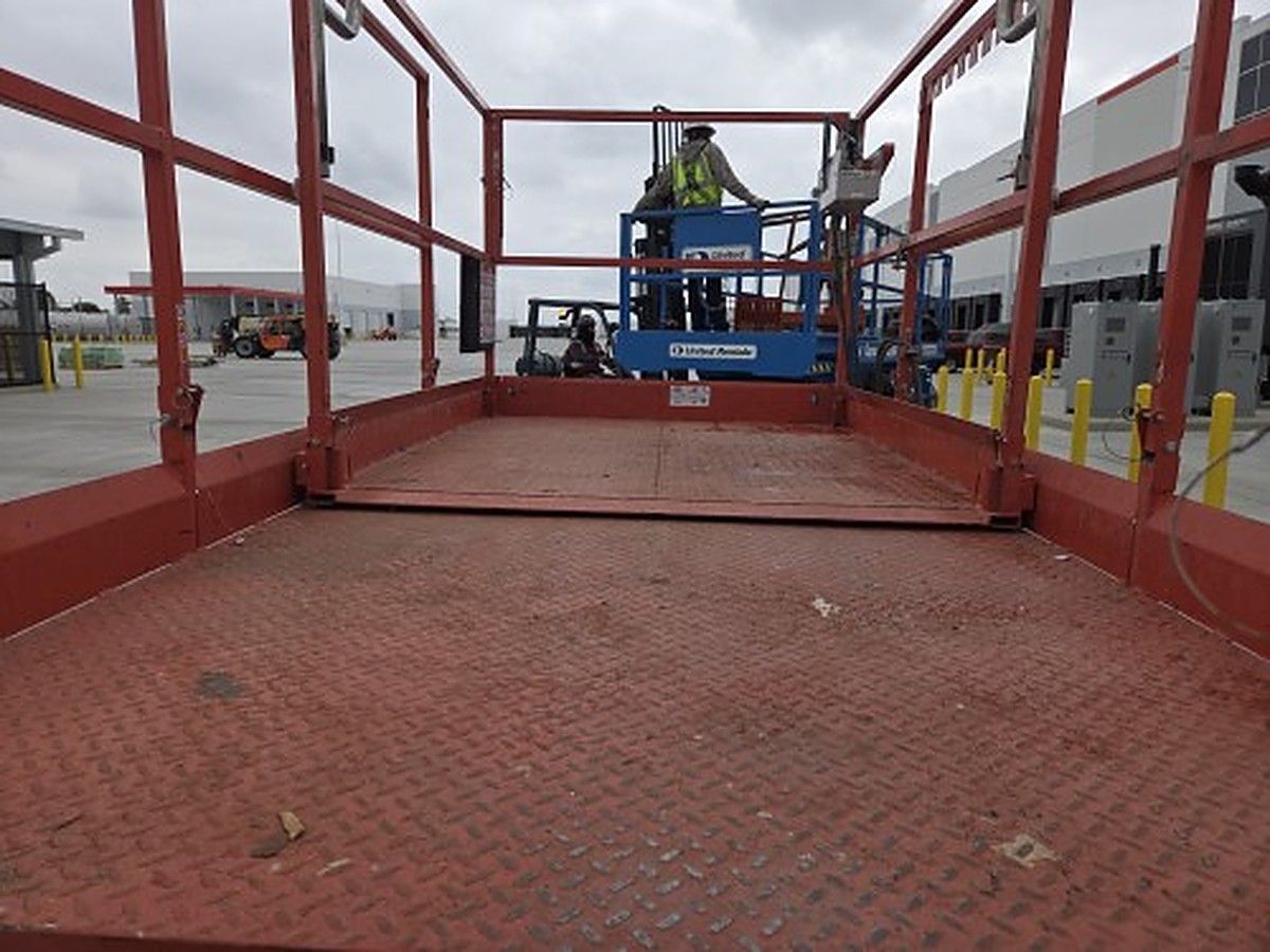 SKYJACK SJ6832RT photo 10