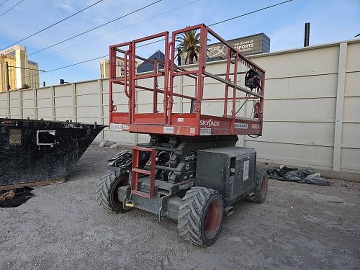 SKYJACK SJ6832RT photo 3