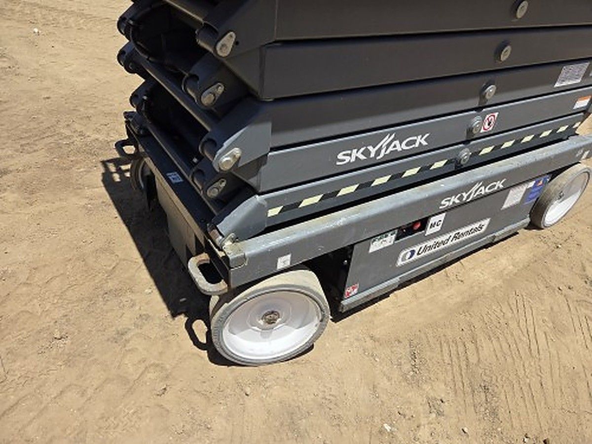 SKYJACK SJIII4740 photo 5