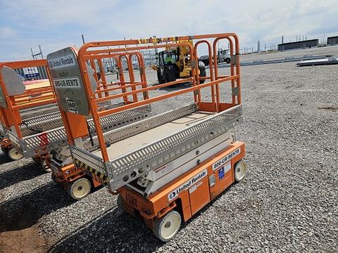 2020 SNORKEL S3215L Scissor Lift 14-18' Electric