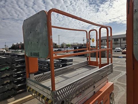 2020 SNORKEL S3215L Scissor Lift 14-18' Electric