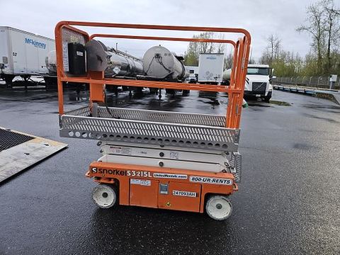 2020 SNORKEL S3215L Scissor Lift 14-18' Electric