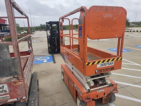 2020 SNORKEL S3219E Scissor Lift 19' Electric