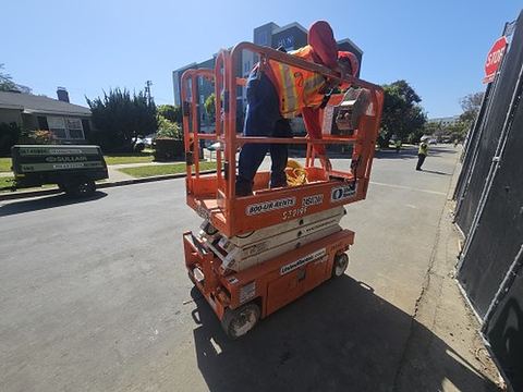 2020 SNORKEL S3219E Scissor Lift 19' Electric