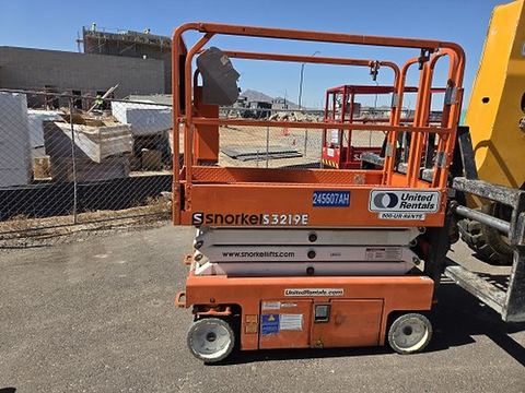 2020 SNORKEL S3219E Scissor Lift 19' Electric