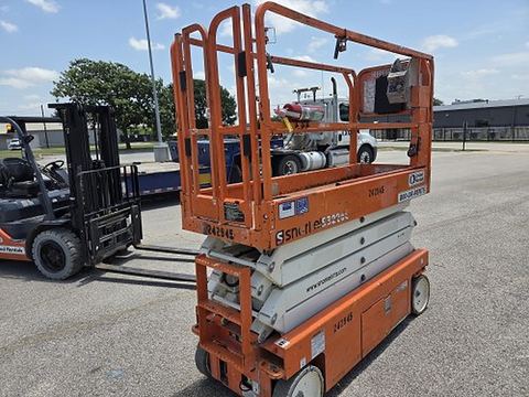2020 SNORKEL S3226E Scissor Lift 24-26' Electric 30-36" Wide