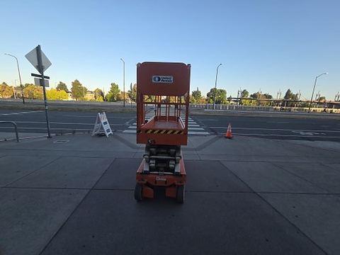 2020 SNORKEL S3226E Scissor Lift 24-26' Electric 30-36" Wide
