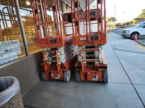 2020 SNORKEL S3226E Scissor Lift 24-26' Electric 30-36" Wide