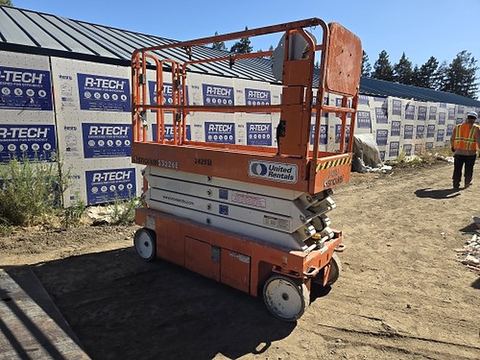 2020 SNORKEL S3226E Scissor Lift 24-26' Electric 30-36" Wide