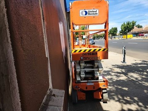 2020 SNORKEL S3226E Scissor Lift 24-26' Electric 30-36" Wide