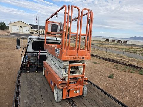 2020 SNORKEL S3226E Scissor Lift 24-26' Electric 30-36" Wide
