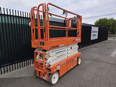 2020 SNORKEL S3226E Scissor Lift 24-26' Electric 30-36" Wide