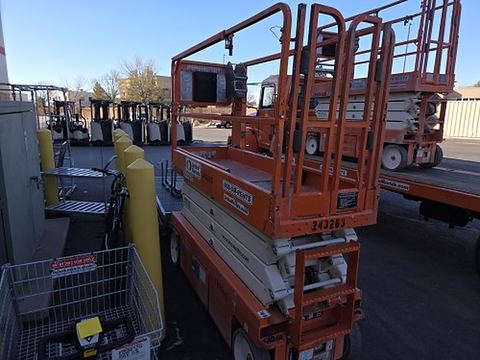 2020 SNORKEL S3226E Scissor Lift 24-26' Electric 30-36" Wide