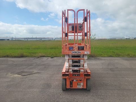 2020 SNORKEL S3226E Scissor Lift 24-26' Electric 30-36" Wide