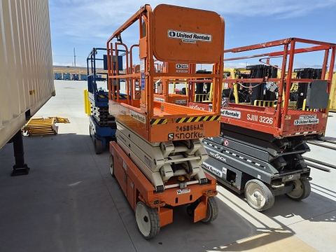 2020 SNORKEL S3226E Scissor Lift 24-26' Electric 30-36" Wide