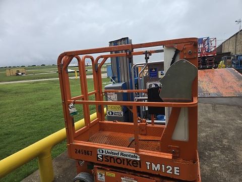 2020 SNORKEL TM12E Vertical Lift 12' Elec Self Propelled
